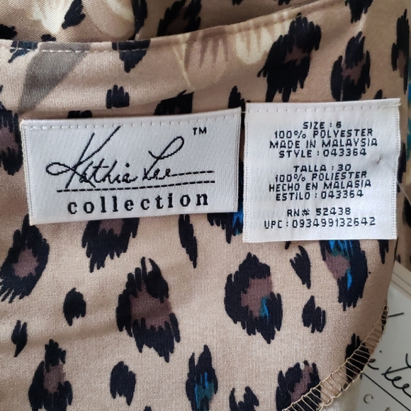 Dress - Picture 10 of 12